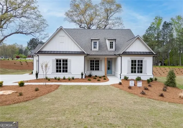Photo 1 of Single family home for sale at 8145 Heardsville Ct, Cumming, GA 30028 | MLS# 10828517 | Listing updated on 2026-09-03