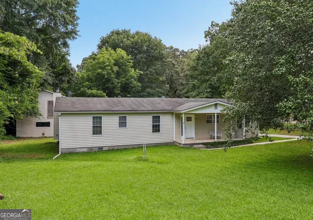 Photo 3 of Sale Pending at 1615 New Hope Rd, Lawrenceville, GA 30045 | MLS# 10811796 | Listing updated on 2026-08-17