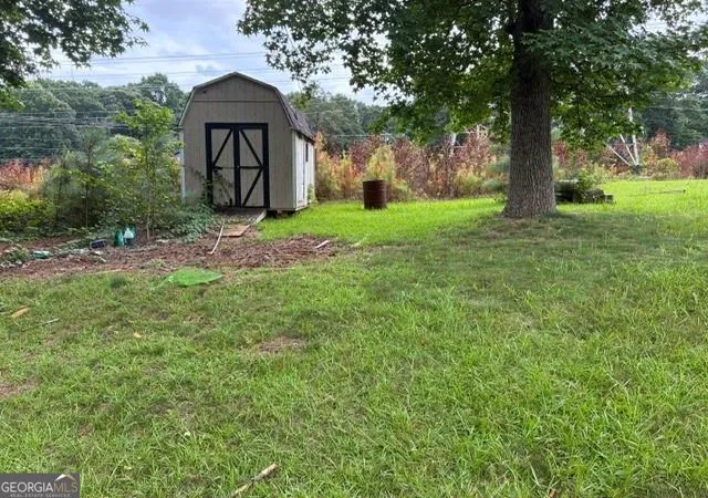 Photo 3 of Single family home for sale at 6558 Se Apache Ln, Douglasville, GA 30135 | MLS# 10803913 | Listing updated on 2026-10-20