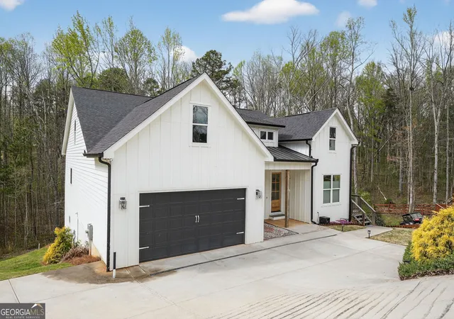 Homes for sale in Dawsonville, GA | 84 Timber Walk, Dawsonville, GA 30534 | MLS# 10781559