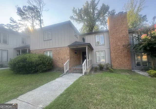 Photo 2 of Townhouse for sale at 275 Westbrooke Dr #22, Statesboro, GA 30458 | MLS# 10806638 | Listing updated on 2026-09-03