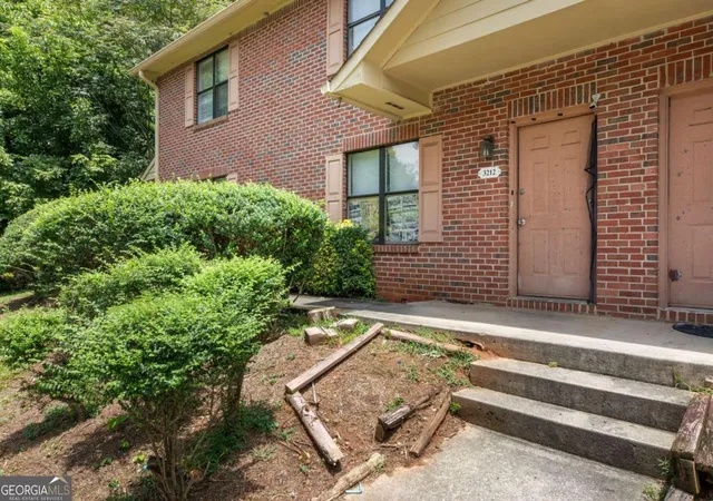 Photo 3 of Multi family home for sale at 3212 Highpoint Ct, Snellville, GA 30078 | MLS# 10813095 | Listing updated on 2026-08-09