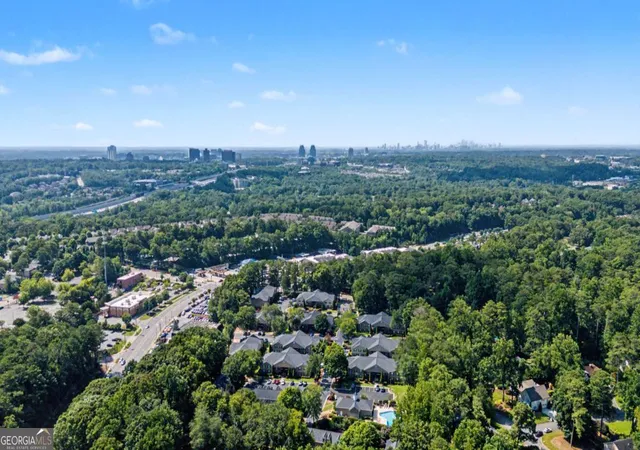 Listing Photo 2 - Condo for sale in building located at 706 Brighton Pt, Sandy Springs, GA 30328 - Unit #