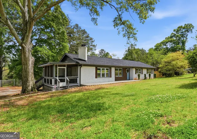 2nd image of 4691 Roberta Cir, Austell, GA 30106 | MLS# 10818253
