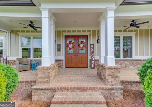 2nd image of 624 Skyland Dr, Hoschton, GA 30548 | MLS# 10641812