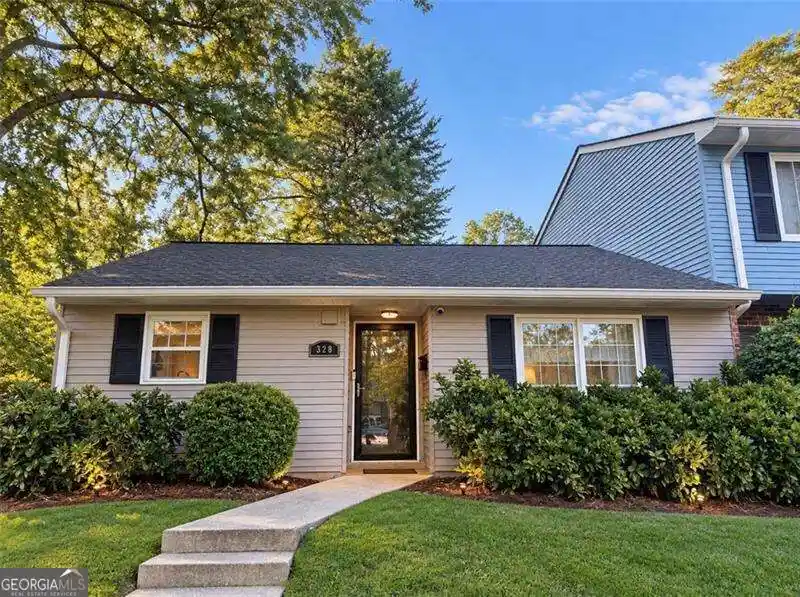 Condo for sale at 328 Cabaret Ct SW #5, Marietta, GA 30064 | MLS# 10873976