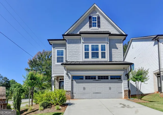 Photo 2 of Single family home for sale at 3240 Herald Dr, Scottdale, GA 30079 | MLS# 10826907 | Listing updated on 2026-08-30