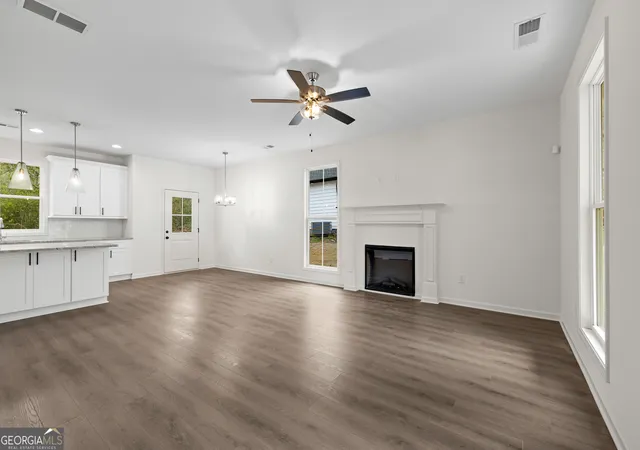 5th image of 37 Ray St, Newnan, GA 30263 | MLS# 10822805