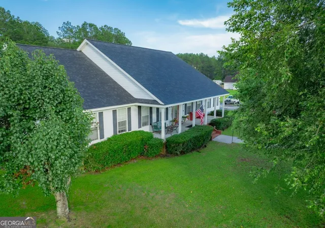 Homes for sale in Blackshear, GA | 1318 Whitney Lake Rd, Blackshear, GA 31516 | MLS# 10800357