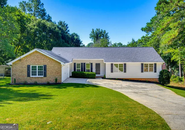 Photo 1 of Single family home for sale at 1691 Bentwood Dr Sw, Lilburn, GA 30047 | MLS# 10833903 | Listing updated on 2026-09-10