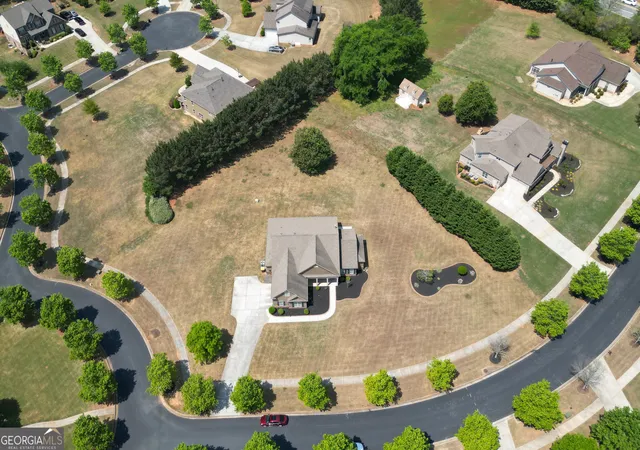 Photo 3 of Single family home for sale at 125 Haddonstone Dr, Fayetteville, GA 30215 | MLS# 10742323 | Listing updated on 2026-08-17