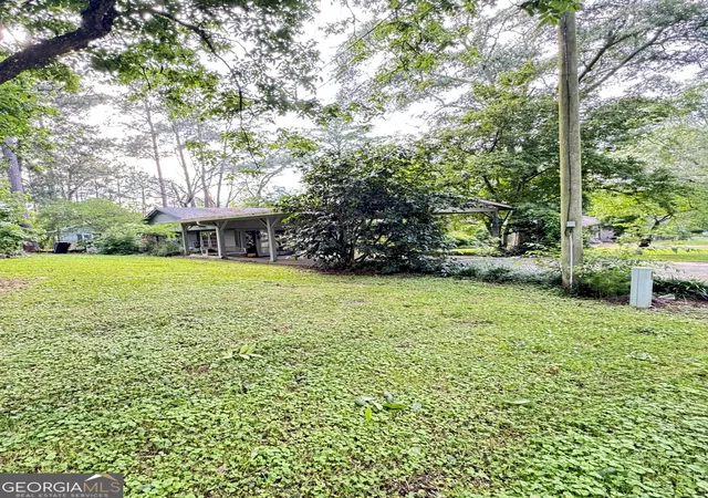 Homes for sale in Centre, AL | 207 Iris Dr, Centre, AL 35960 | MLS# 10775060