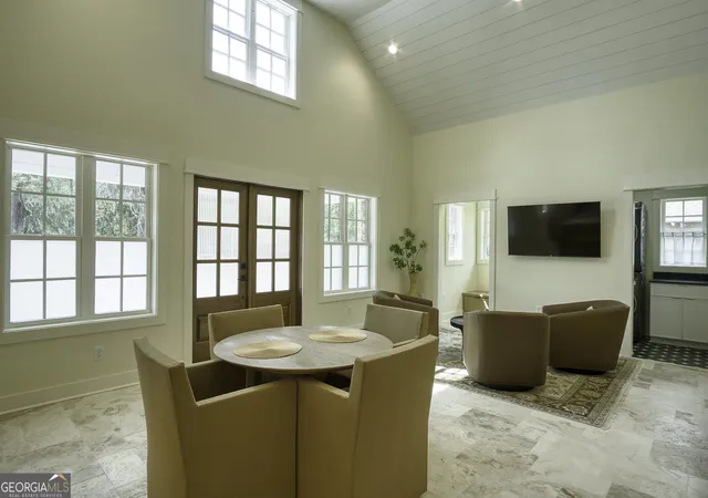 Photo 3 of Single family home for sale at 202 Bartlett St, Saint Marys, GA 31558 | MLS# 10774933 | Listing updated on 2026-06-13