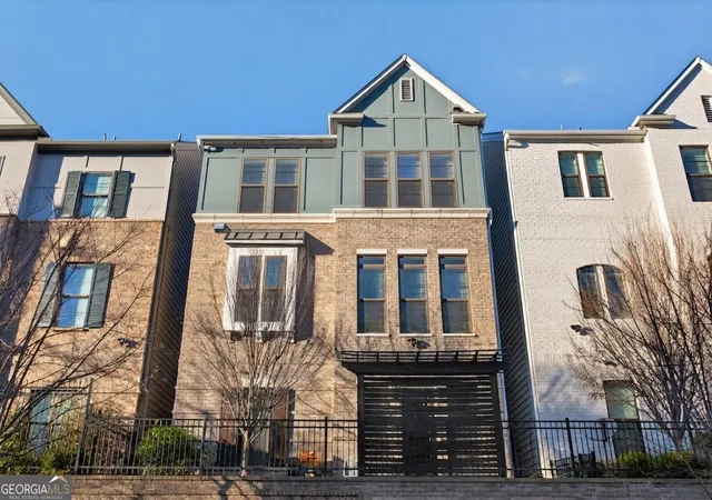 Photo 3 of Single family home for sale at 513 Broadview Pl Ne, Atlanta, GA 30324 | MLS# 10827481 | Listing updated on 2026-08-31