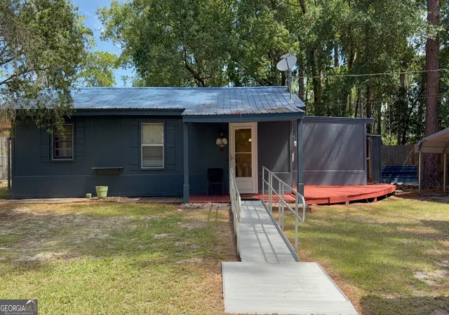 Photo 1 of Single family home for sale at 704 Bay St, Waycross, GA 31501 | MLS# 10836392 | Listing updated on 2026-09-14