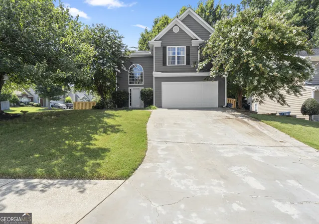 Photo 2 of Sale Pending at 3490 Parkbrooke Ln, Duluth, GA 30096 | MLS# 10817230 | Listing updated on 2026-09-09