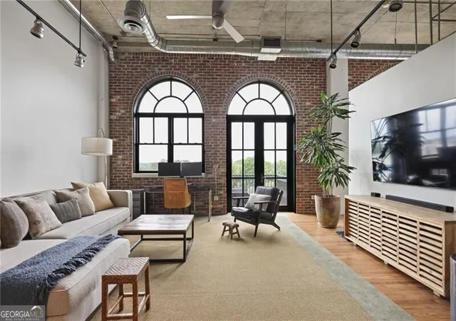 1st image of 3235 Roswell Rd Ne #1021, Atlanta, GA 30305 | MLS# 10800350