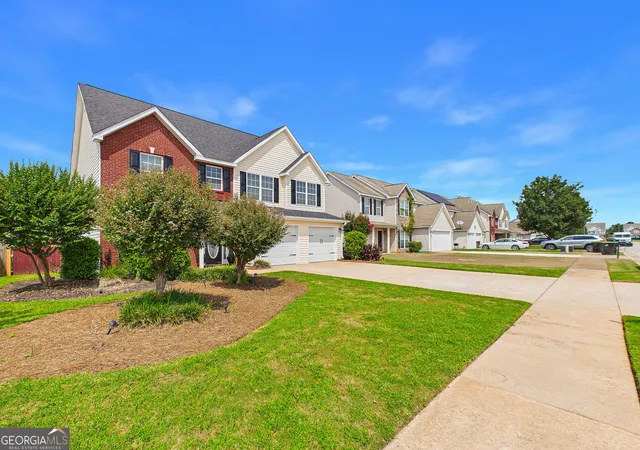 Photo 4 of Single family home for sale at 502 Timberwind Dr, Byron, GA 31008 | MLS# 10827040 | Listing updated on 2026-09-17