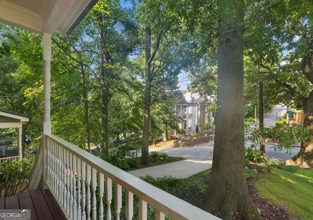 5th image of 941 Tilden St Nw, Atlanta, GA 30318 | MLS# 10815787