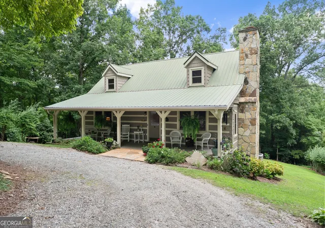 Photo 3 of Single family home for sale at 481 Leona Ln, Cleveland, GA 30528 | MLS# 10821345 | Listing updated on 2026-08-21