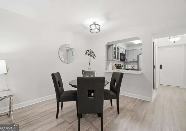 Photo 4 of Condo for sale at 2870 Pharr Ct S NW #207, Atlanta, GA 30305 | MLS# 10793346 | Listing updated on 2026-09-09
