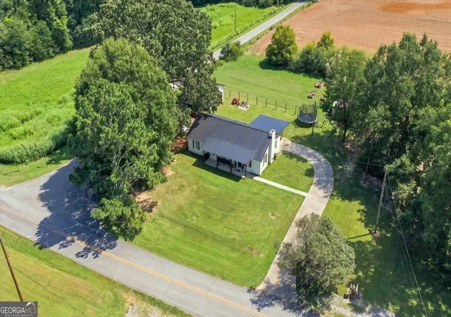 3rd image of 636 Yarbrough Rd, Aragon, GA 30104 | MLS# 10832193