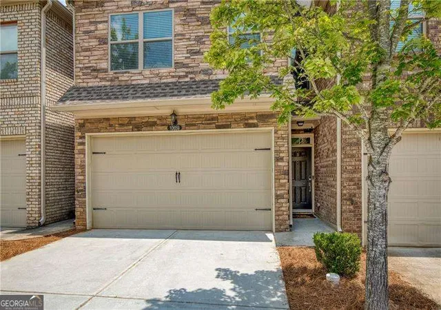 Homes for sale in Johns Creek, GA | 10659 Naramore Ln, Johns Creek, GA 30022 | MLS# 10798226