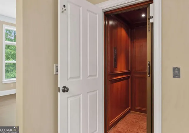 Photo 3 of Townhouse for sale at 10421 Park Walk Point, Johns Creek, GA 30022 | MLS# 10787351 | Listing updated on 2026-09-16