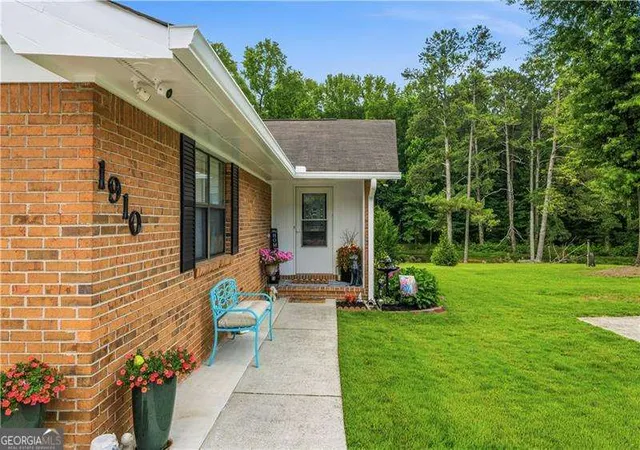 Photo 2 of Single family home for sale at 1910 Mack Rd, Douglasville, GA 30135 | MLS# 10796010 | Listing updated on 2026-08-21