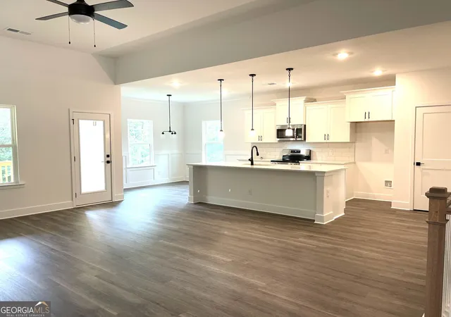 2nd image of 354 Blackberry Ct, Pendergrass, GA 30567 | MLS# 10828502