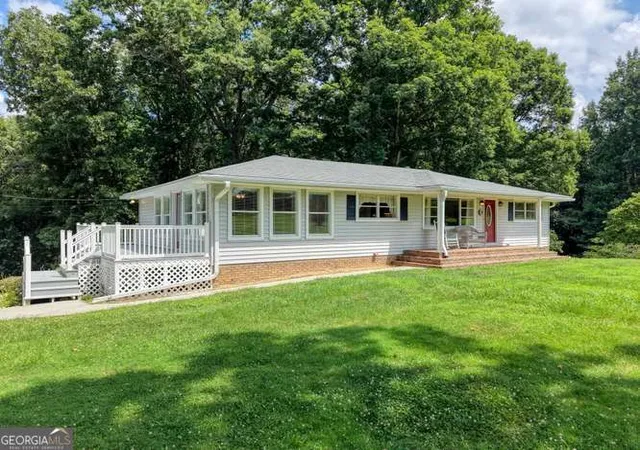 Homes for sale in Blairsville, GA | 52 Farner Plott Dr, Blairsville, GA 30512 | MLS# 10798165