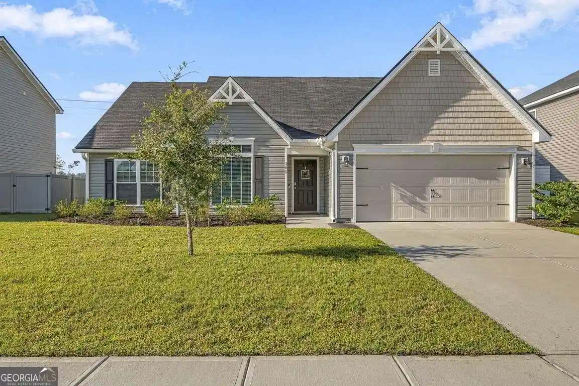 Photo 1 of Single family home for sale at 255 Chestnut Dr, Brunswick, GA 31523 | MLS# 10874406 | Listing updated on 2026-10-30
