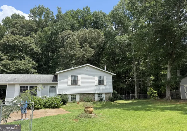 1st image of 160 Tanner Beach Rd, Carrollton, GA 30117 | MLS# 10822851
