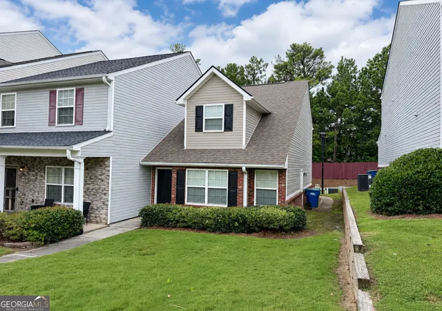 Photo 2 of Townhouse for sale at 2184 Olmadison View, Atlanta, GA 30349 | MLS# 10821770 | Listing updated on 2026-08-21