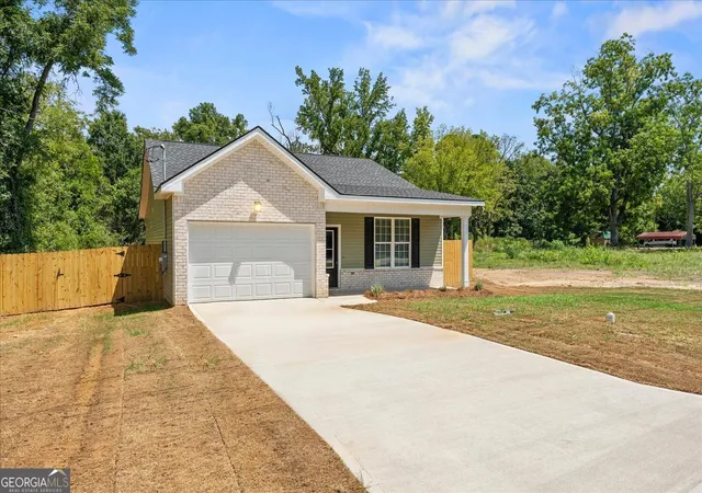 Photo 3 of Single family home for sale at 600 A O Neal St, Thomson, GA 30824 | MLS# 10742126 | Listing updated on 2026-08-30