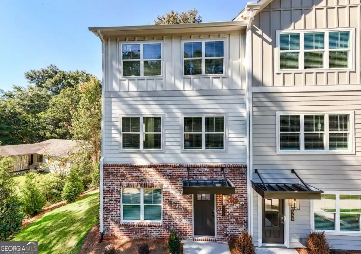 Townhouse for sale at 850 Glennferry Bnd, Mableton, GA 30126 | MLS# 10873922