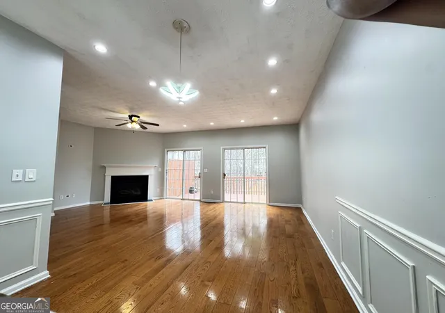 Photo 2 of Townhouse for sale at 3686 Lantern Walk Ln, Scottdale, GA 30079 | MLS# 10765100 | Listing updated on 2026-08-10