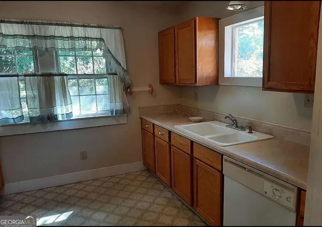 Photo 4 of Single family home for sale at 12871 Panhandle Rd, Hampton, GA 30228 | MLS# 10808492 | Listing updated on 2026-08-01
