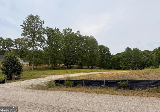 Homes for sale in Braselton, GA | 405 Cooper Bridge Rd, Braselton, GA 30517 | MLS# 10756942