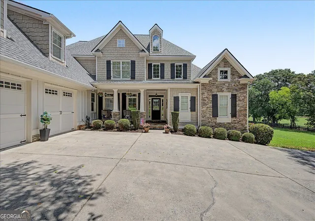 Photo 2 of Single family home for sale at 1334 Euharlee Rd, Kingston, GA 30145 | MLS# 10802533 | Listing updated on 2026-08-06