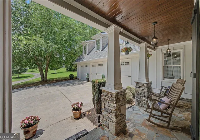 Photo 4 of Single family home for sale at 1334 Euharlee Rd, Kingston, GA 30145 | MLS# 10802533 | Listing updated on 2026-08-06