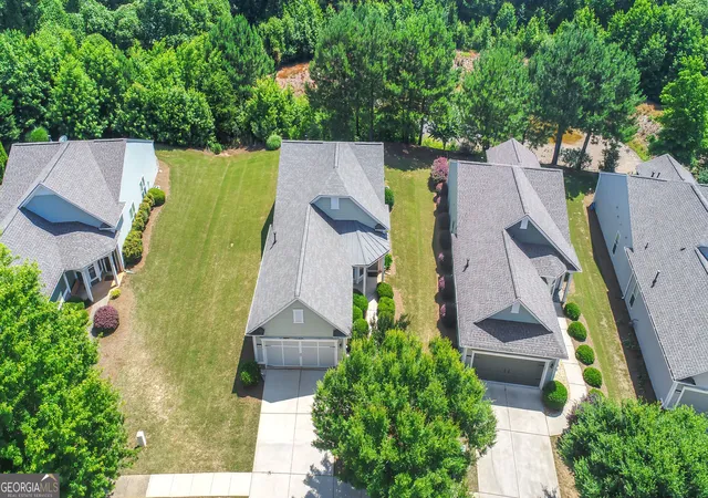 Photo 3 of Single family home for sale at 329 Sandy Springs Dr, Griffin, GA 30223 | MLS# 10822927 | Listing updated on 2026-09-13