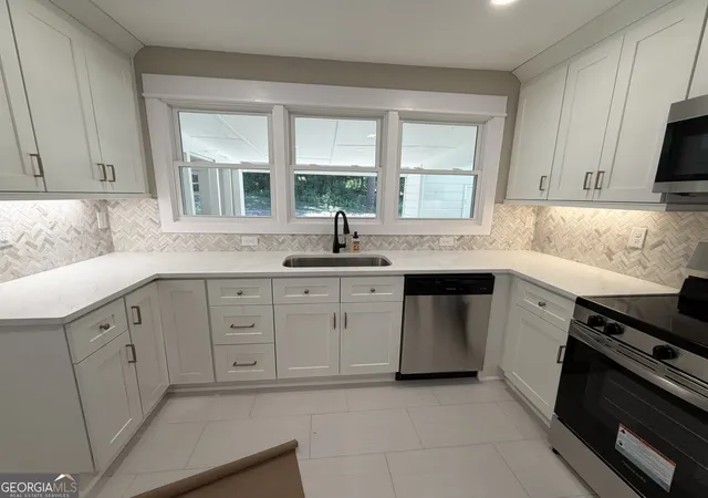 Photo 4 of Sale Pending at 1165 Lexington Carlton Rd, Carlton, GA 30627 | MLS# 10801536 | Listing updated on 2026-10-26