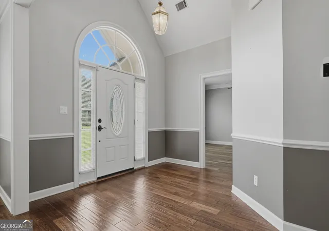 Photo 2 of Single family home for sale at 1007 River Pointe Dr, Albany, GA 31701 | MLS# 10778924 | Listing updated on 2026-06-18