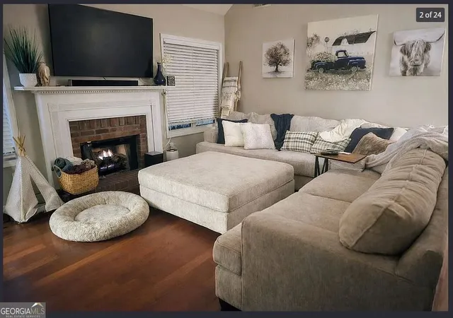 Photo 2 of Single family home for sale at 3946 Saint George Ter Sw, Powder Springs, GA 30127 | MLS# 10833664 | Listing updated on 2026-10-08
