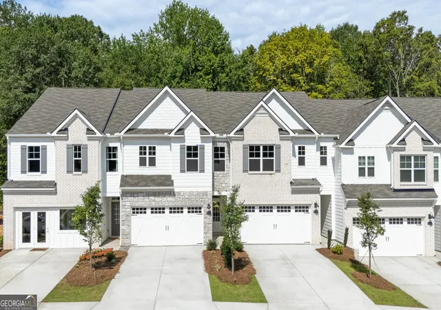 Photo 3 of Townhouse for sale at 3115 Yellowhammer Dr, Marietta, GA 30064 | MLS# 10809727 | Listing updated on 2026-09-03