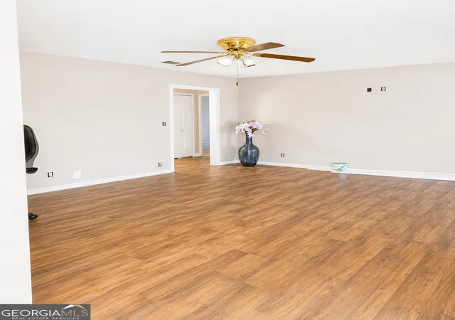 Photo 4 of Single family home for sale at 304 Floyd St, Hinesville, GA 31313 | MLS# 10816313 | Listing updated on 2026-08-14