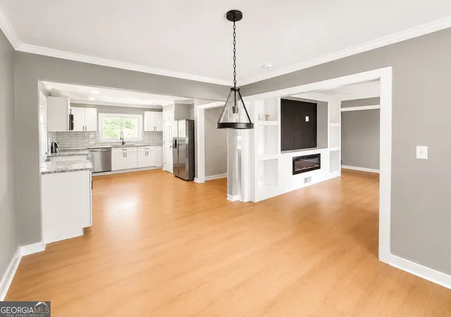 3rd image of 481 Hammond Dr, Sandy Springs, GA 30328 | MLS# 10787261