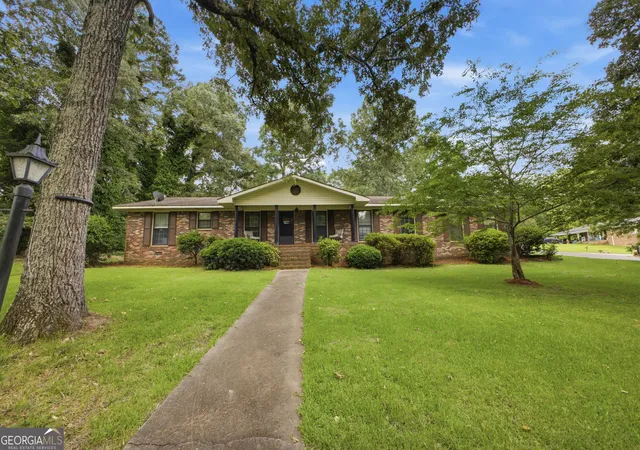 Homes for sale in Cedartown, GA | 300 Ridgewood Rd, Cedartown, GA 30125 | MLS# 10797591