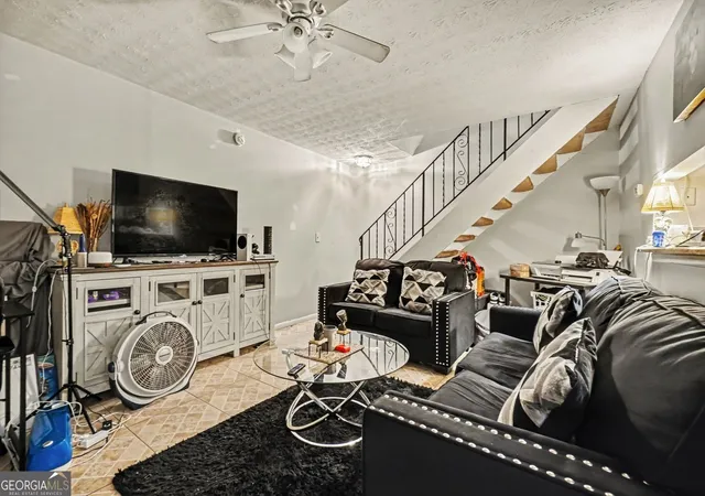 4th image of 1345 Old Coach Rd SW, Marietta, GA 30008